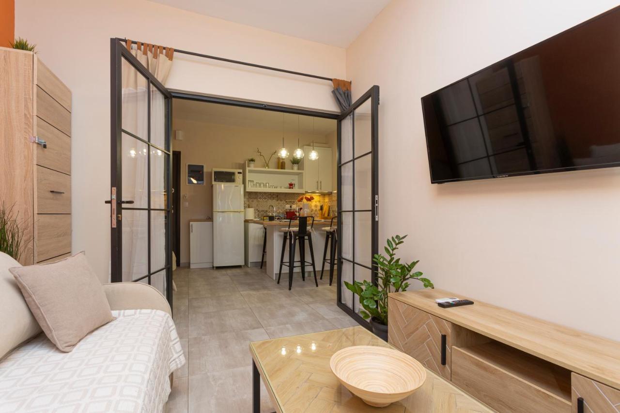 3C'S Apartment Thess :Central, Cosy & Convenient Saloniki Zewnętrze zdjęcie